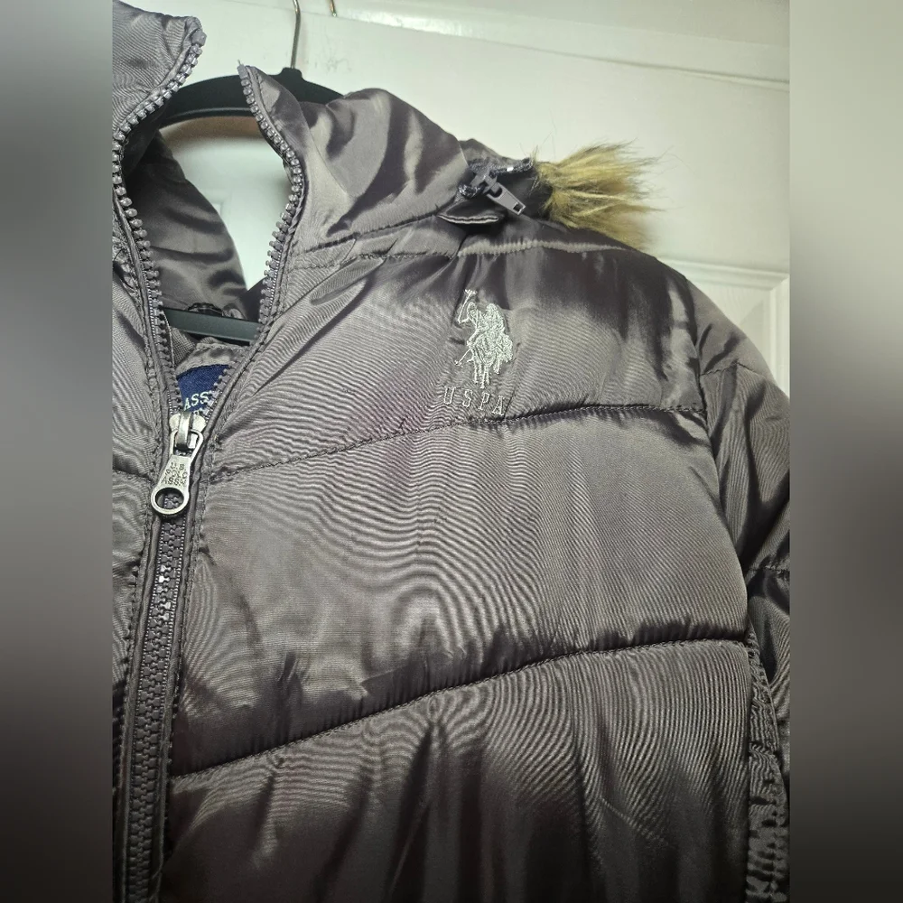 U.S. Polo Assn. Grey Puffer Jacket Size‎ XL
